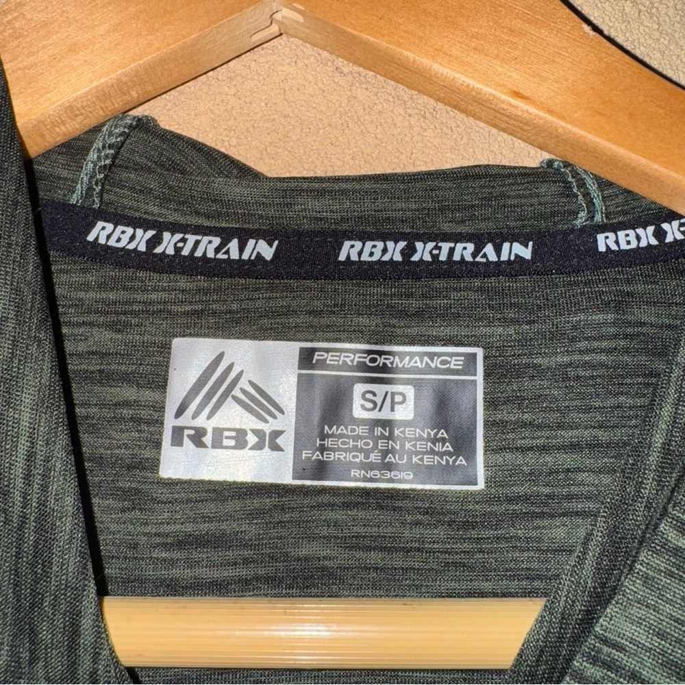 Green Quick-Dry Hoodie - Picture 8 of 9